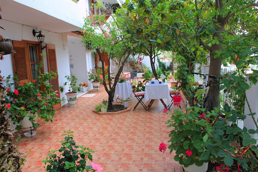 Vaya Zorba Studios Skiathos Habitación foto