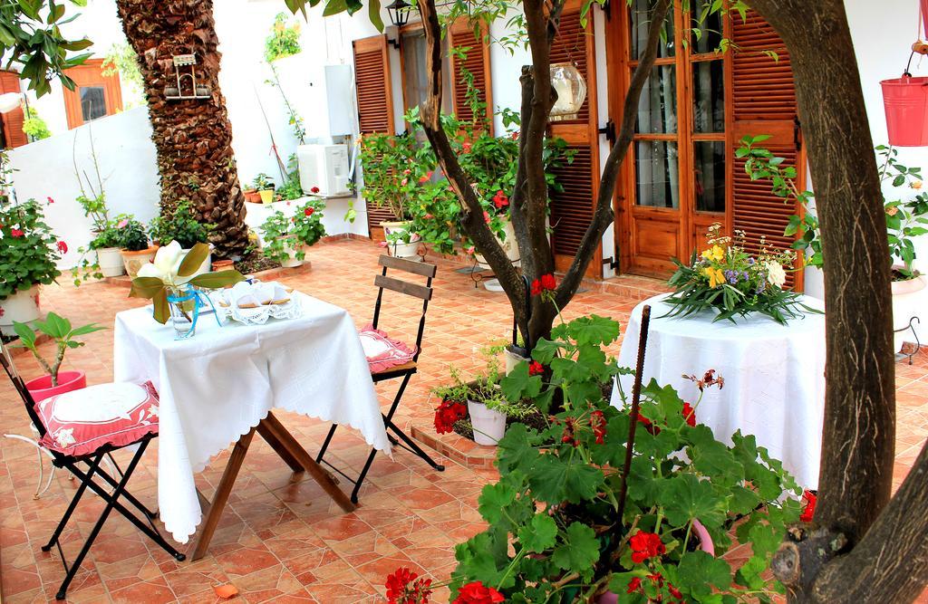 Vaya Zorba Studios Skiathos Habitación foto